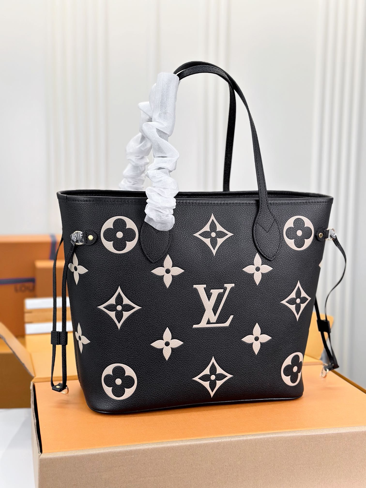 LV Shopping Bags